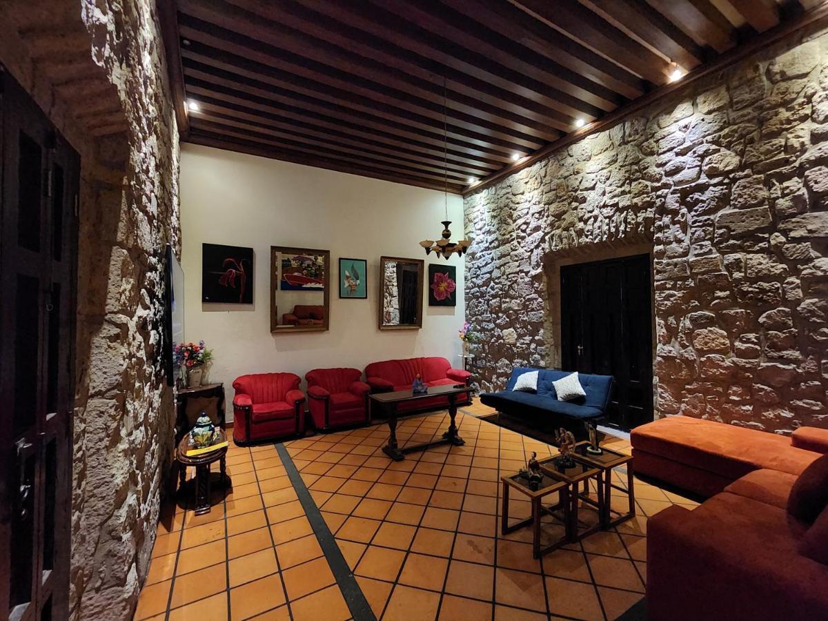 Вилла Casa Monarca Морелия Экстерьер фото